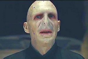 Lord Voldemort stracił...|2 miliardy dolarów. Na razie