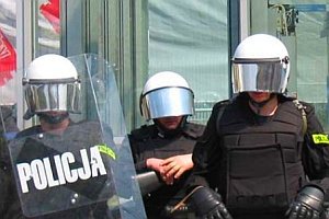 Praca w policji się opłaca?|Zarobisz nawet... Sprawdź